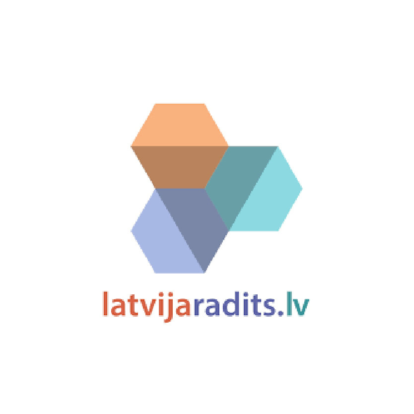 Latvijaradits.lv logotips ar trīs krāsainiem sešstūriem un daudzkrāsainu uzrakstu